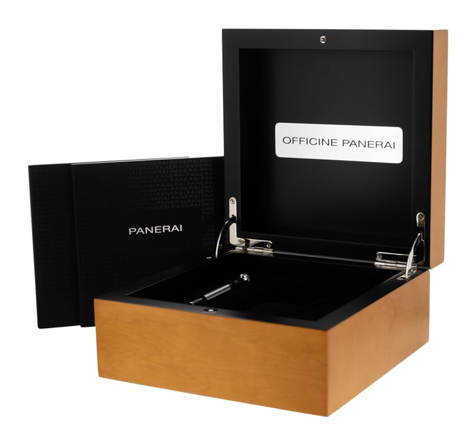 Panerai Luminor 1950 PAM00441 Image 5